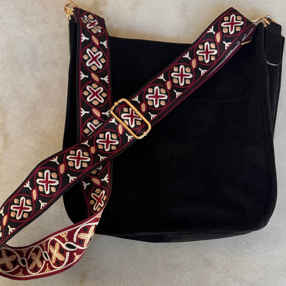 Elegant Black Shoulder Bag with Embroidered Strap